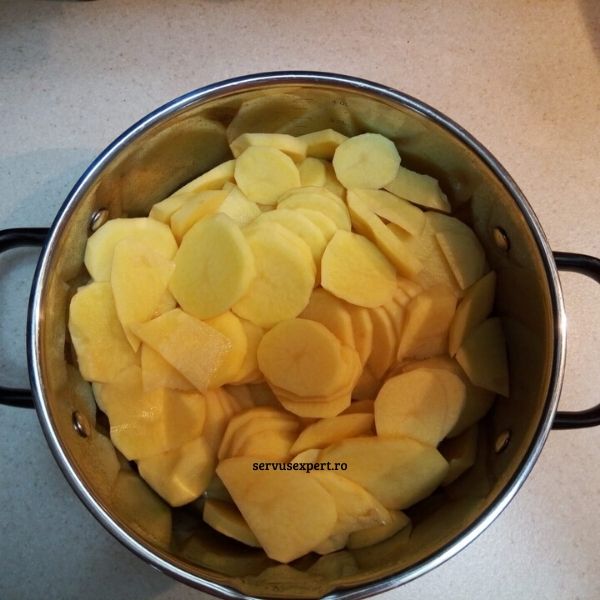 salata de cartofi